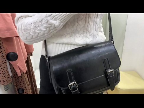 ❤️ Nyilvános maszturbáció a fiatal szuka FeralBerry egy dildóval a próbafülkében Szuper pornó at hu.virtsextor.ru ❌